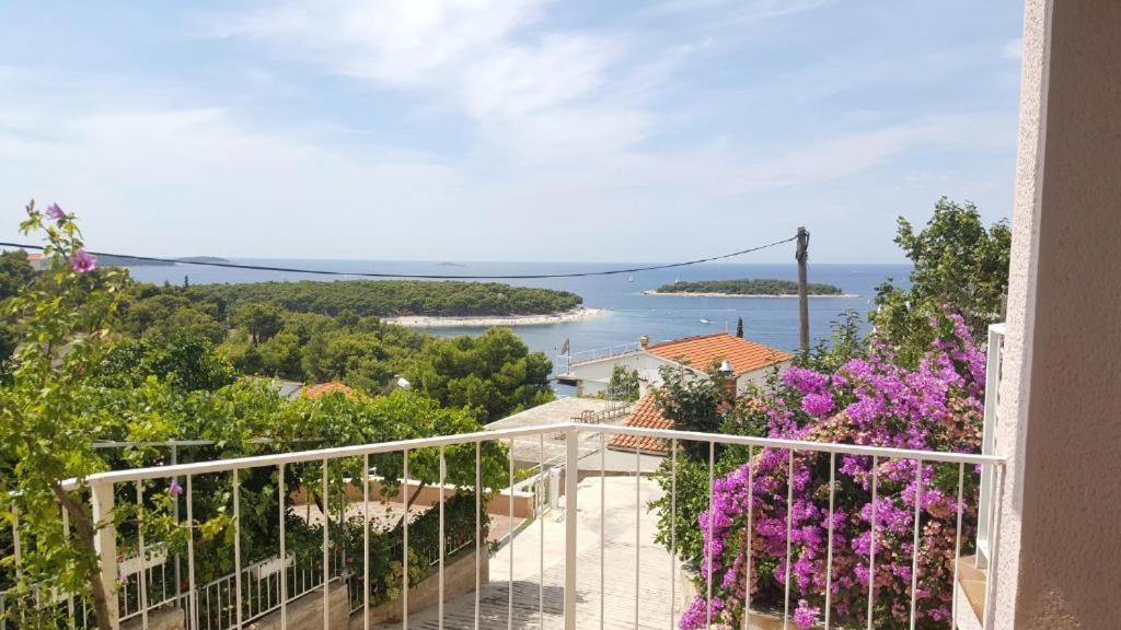 Apartment Bajuti Primošten Buitenkant foto