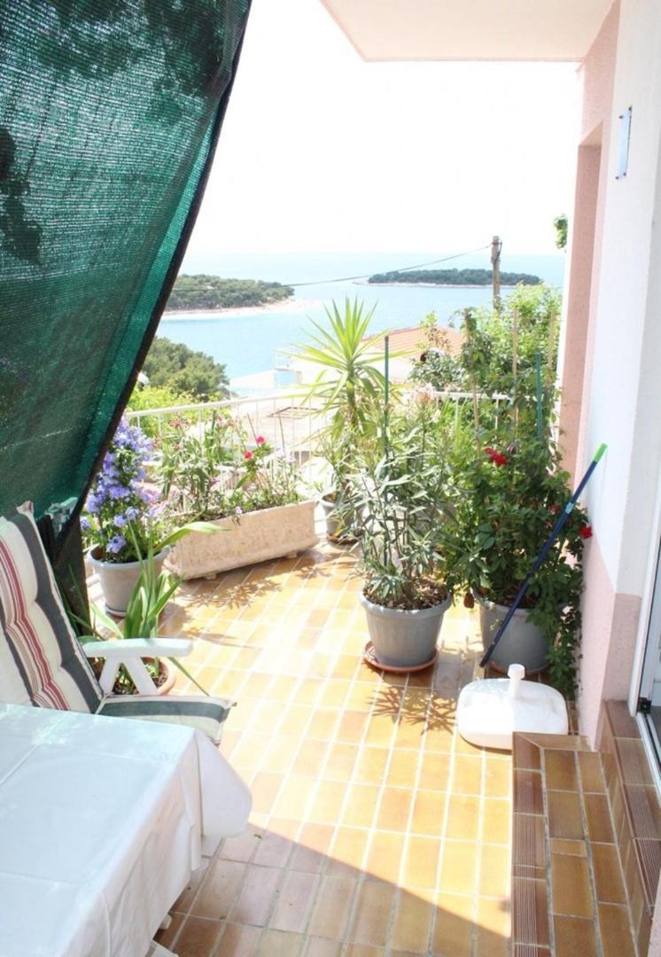 Apartment Bajuti Primošten Buitenkant foto
